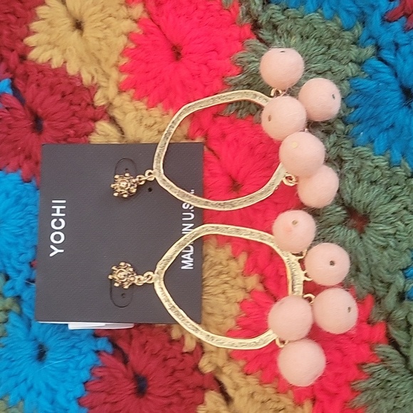 Yochi Jewelry - Yochi Organic Hoops With Pompoms
